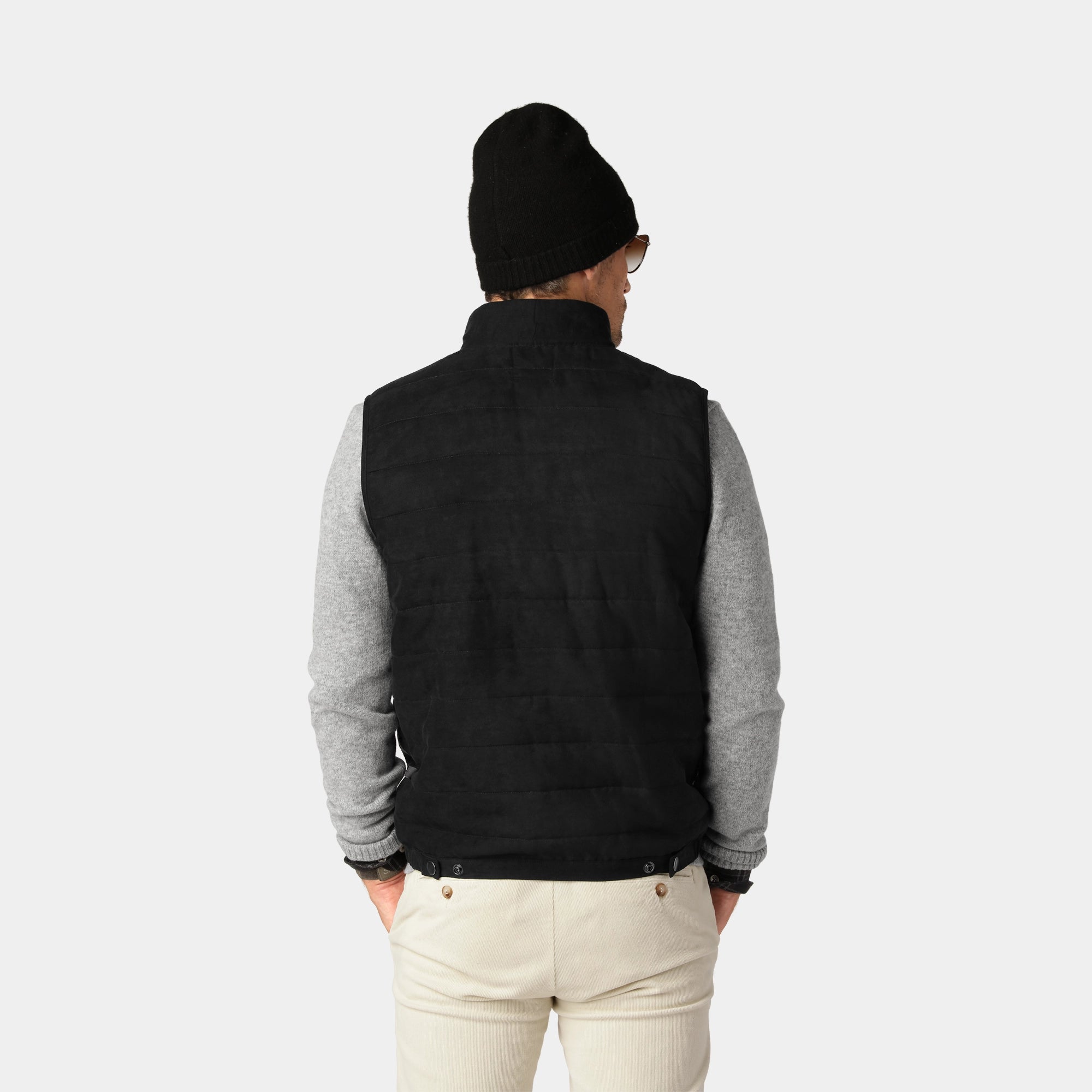 Svart Väst Alcantara