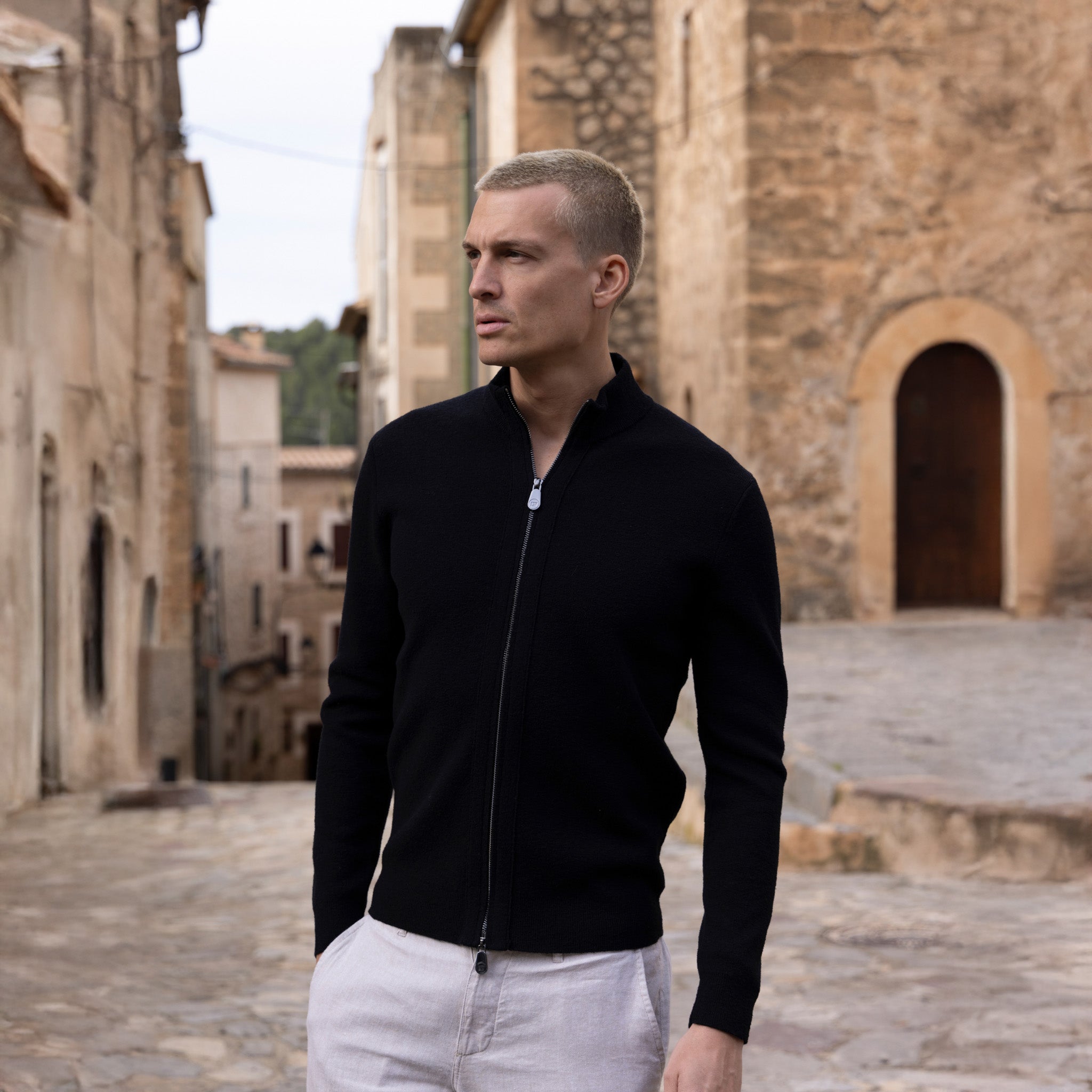 Svart Turtleneck Cardigan